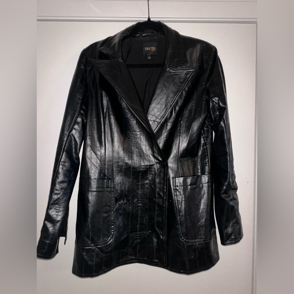 Oversized faux leather blazer